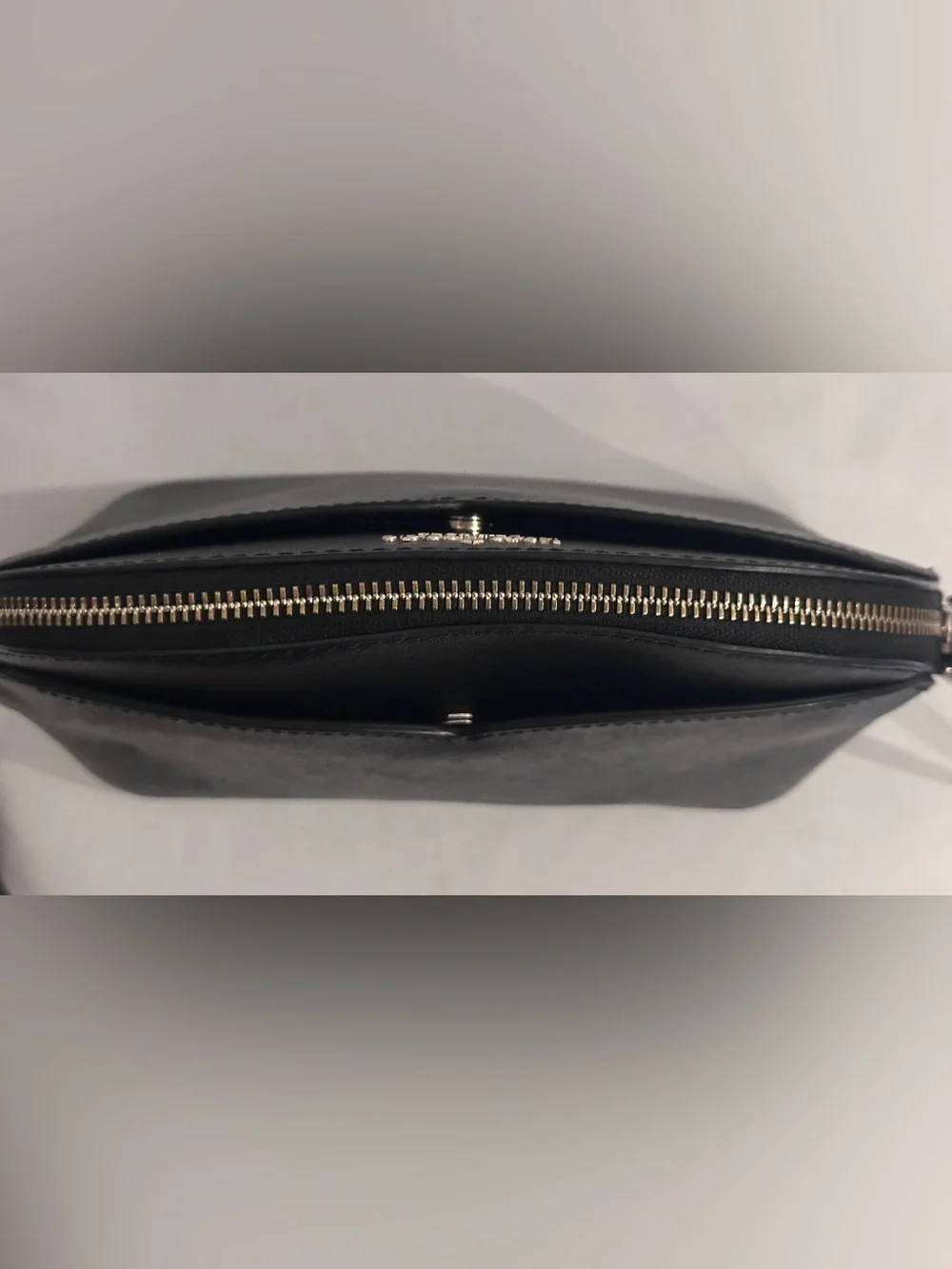 kate spade black dome crossbody with gold logo - Picture 4 of 8